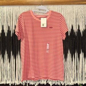 Levi’s Women’s Pink Stripe Tee 
Size Medium 
NWT